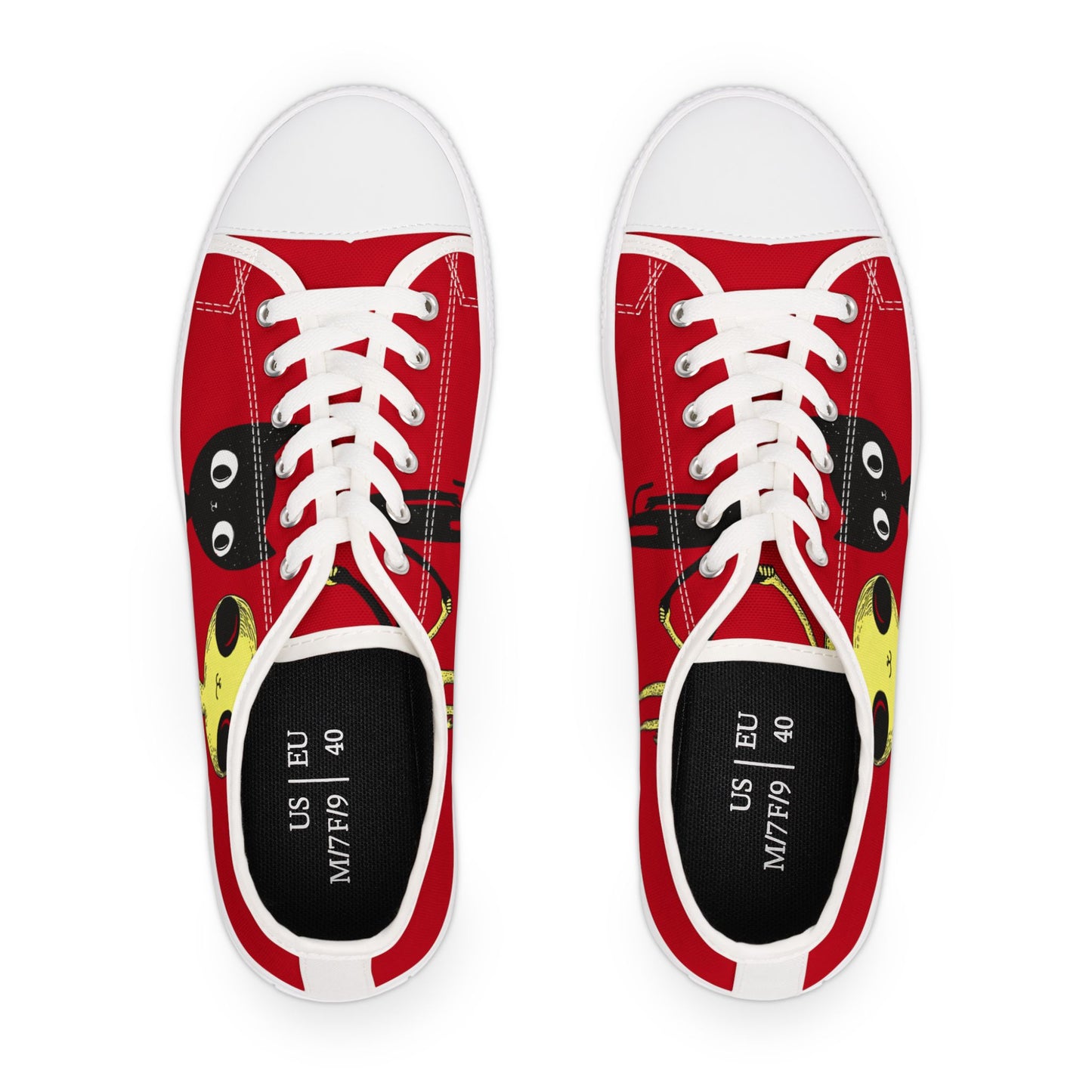 Women's Low Top Sneakers_Cat with Alien